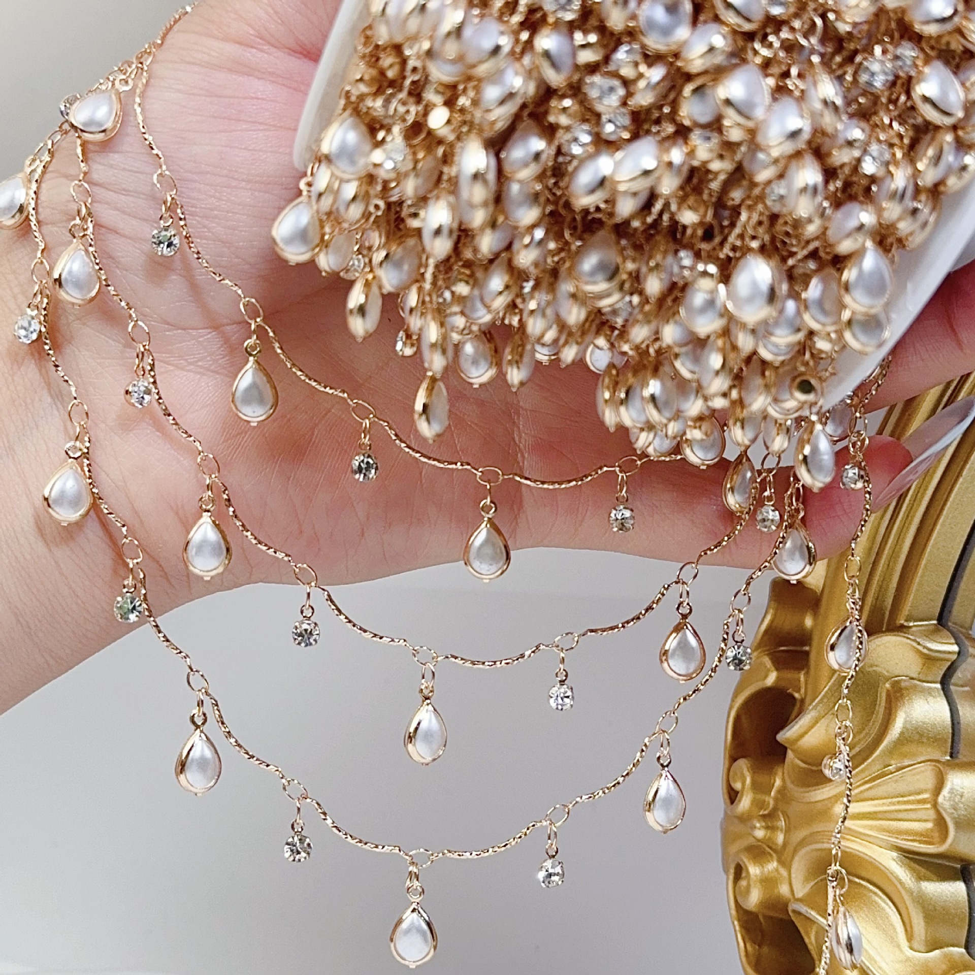 0.5/1/2M Exquisite Curved Stic - огляд і ціна Pearl Trim Chain