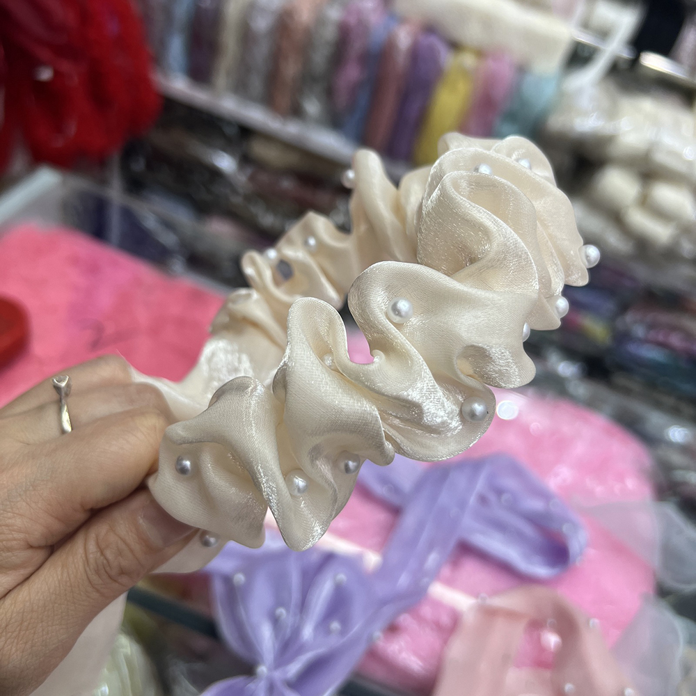 Fishtail Yarn Ribbon Thin Gauz - огляд і ціна Craft Embellishments